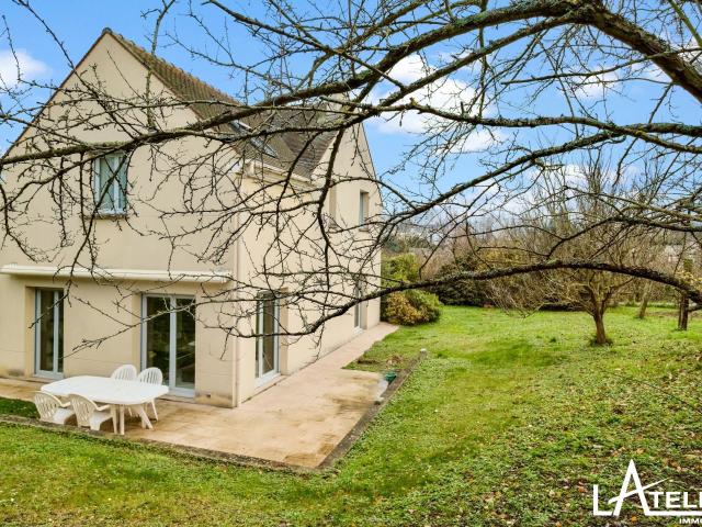 Maison 7 pièces 196 m²