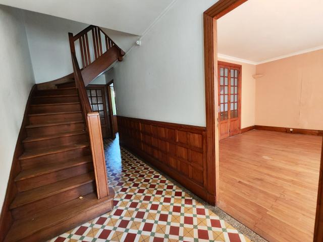 Maison 7 pièces 196 m²