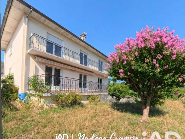 Maison 7 pièces 196 m²