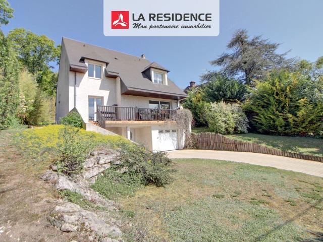 Maison 7 pièces 196 m²