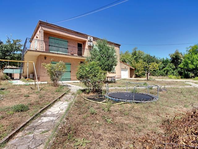 Maison 7 pièces 196 m²