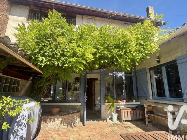 Maison 7 pièces 196 m²