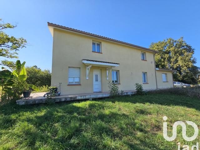 Maison 7 pièces 196 m²