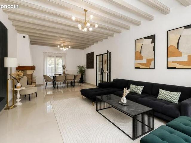 Maison 7 pièces 196 m²