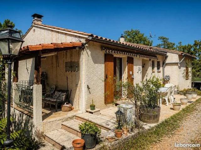 Maison 7 pièces 196 m²