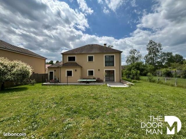 Maison 7 pièces 197 m²