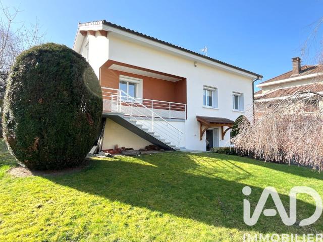 Maison 7 pièces 197 m²