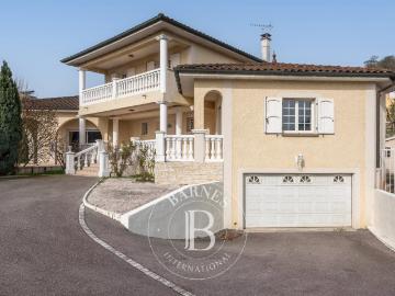 Maison 7 pièces 197 m²
