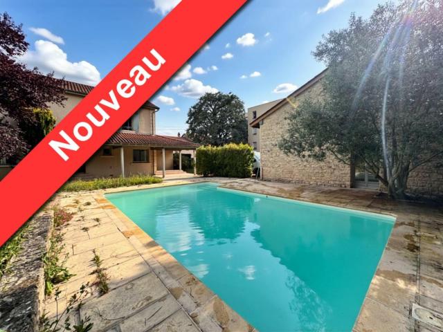 Maison 7 pièces 197 m²