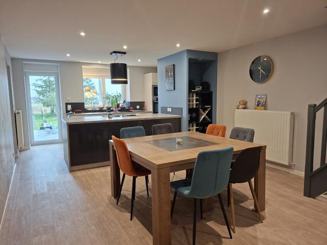 Maison 7 pièces 197 m²