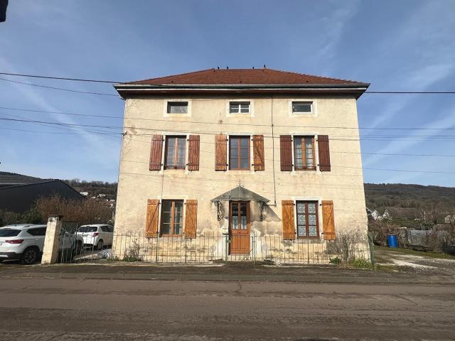Maison 7 pièces 197 m²
