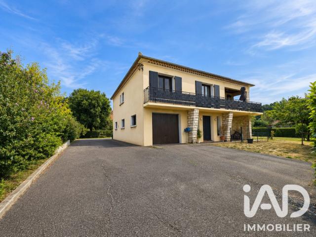 Maison 7 pièces 197 m²