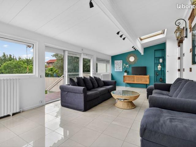 Maison 7 pièces 197 m²