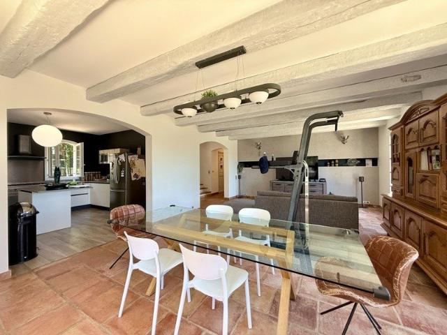 Maison 7 pièces 198 m²