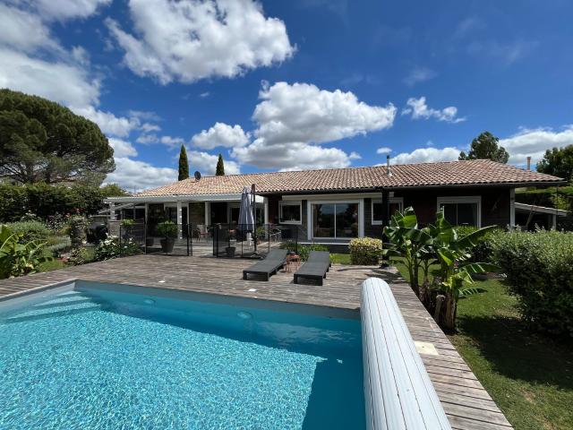 Maison 7 pièces 198 m²