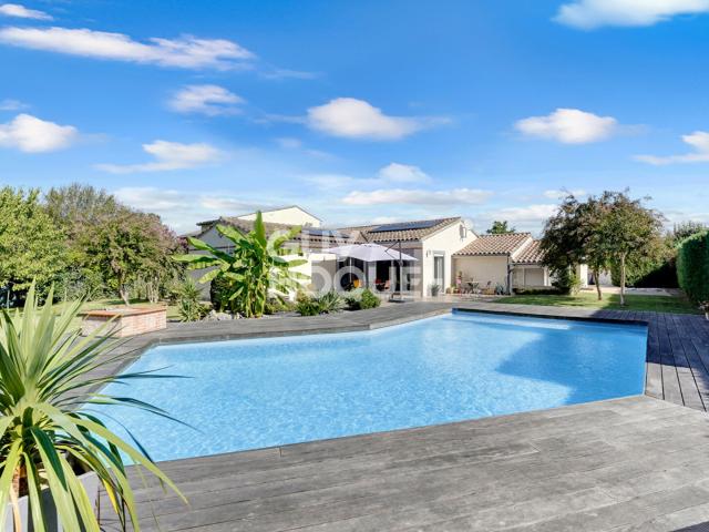 Maison 7 pièces 198 m²