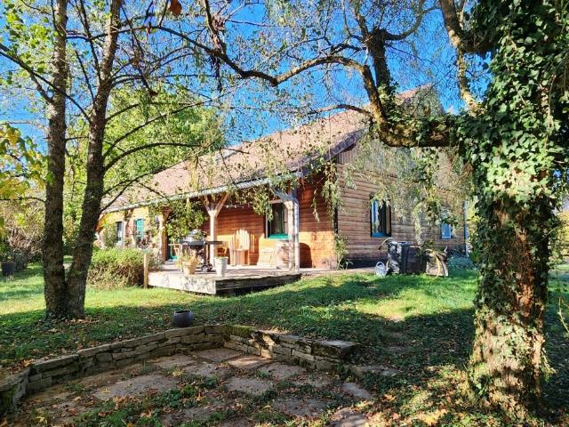 Maison 7 pièces 198 m²