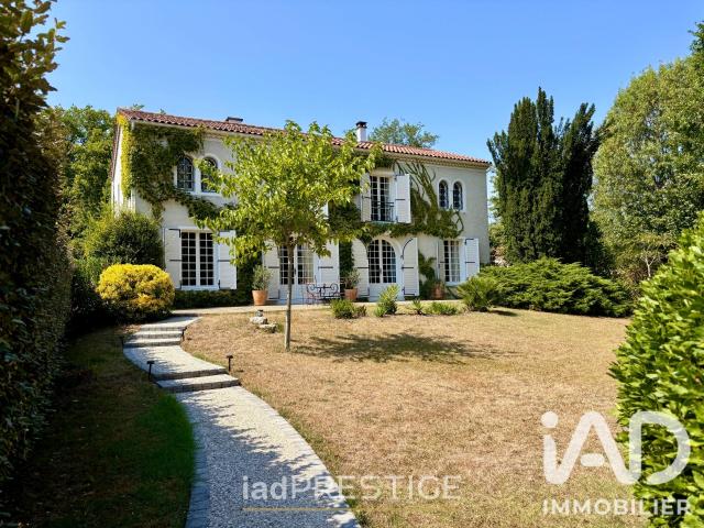 Maison 7 pièces 198 m²