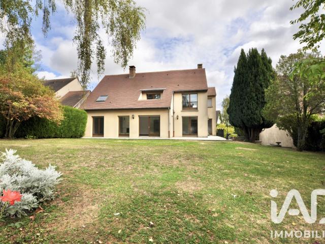 Maison 7 pièces, 198 m² à louer à Morainvilliers 78630