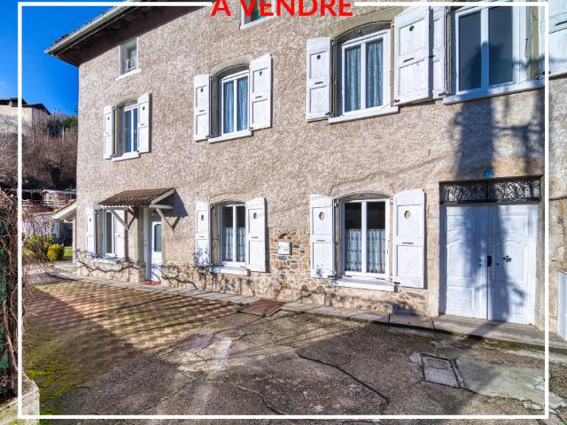 Maison 7 pièces 199 m²