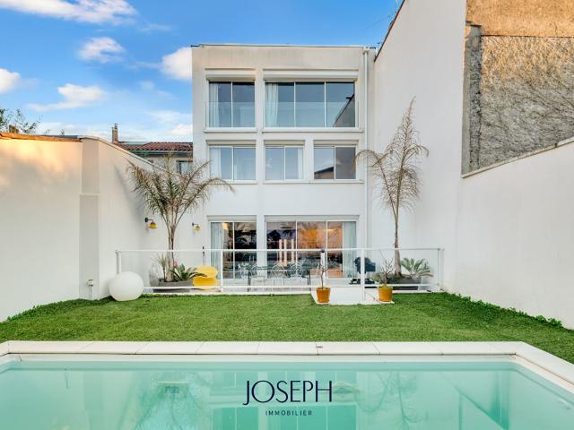 Maison 7 pièces 190 m²