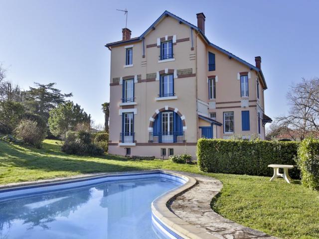 Maison 7 pièces 190 m²