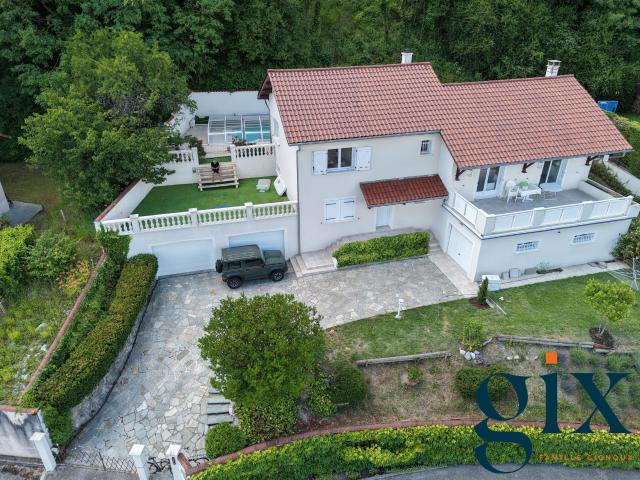 Maison 7 pièces 190 m²