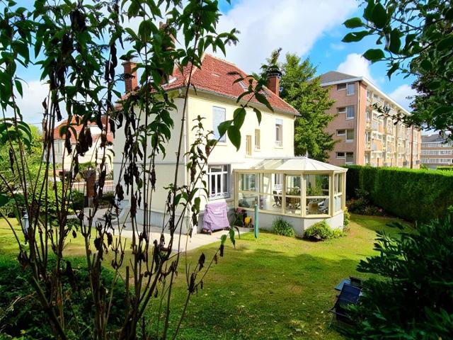 Maison 7 pièces 190 m²