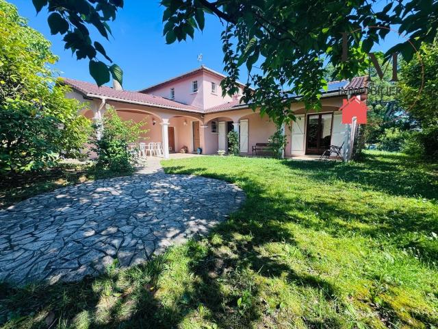 Maison 7 pièces 182 m²