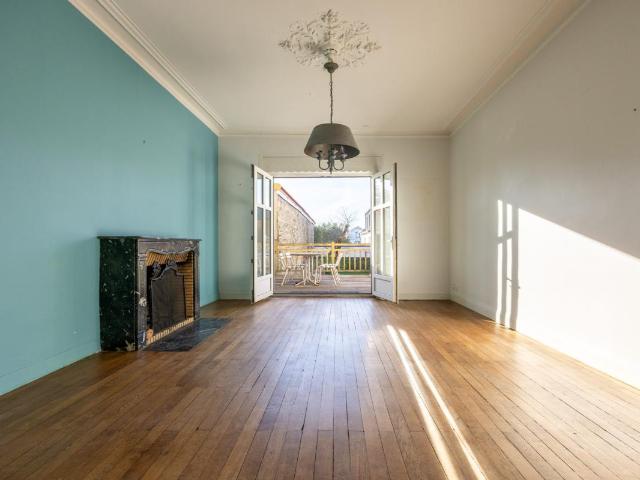 Maison 7 pièces 190 m²