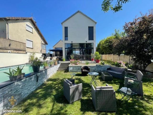 Maison 7 pièces 190 m²