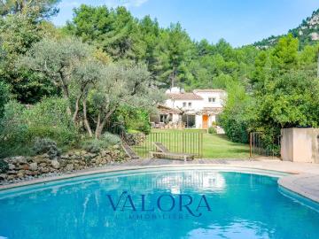 Maison 7 pièces 190 m²