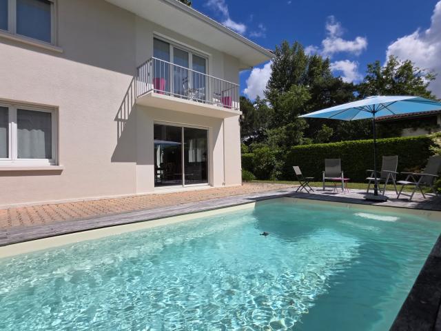 Maison 7 pièces 210 m²