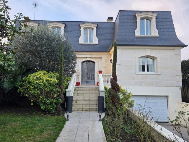 Maison 7 pièces 190 m²