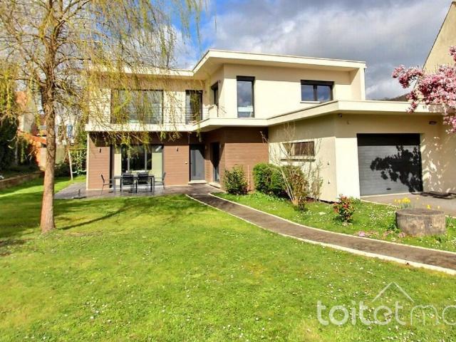 Maison 7 pièces 190 m²