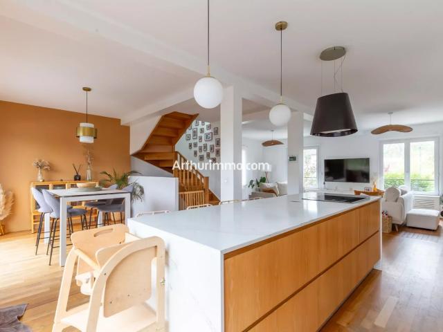 Maison 7 pièces 190 m²