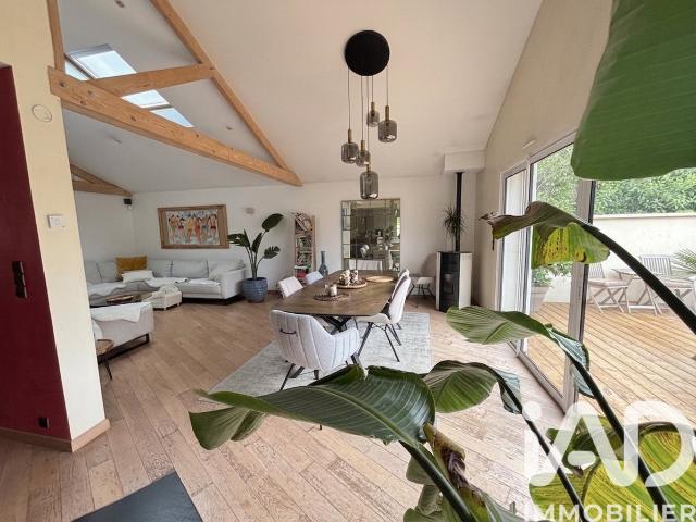 Maison 7 pièces 190 m²