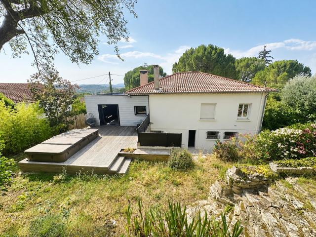 Maison 7 pièces 190 m²