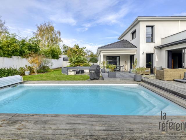 Maison 6 pièces 190 m²