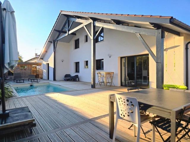 Maison 7 pièces 190 m²