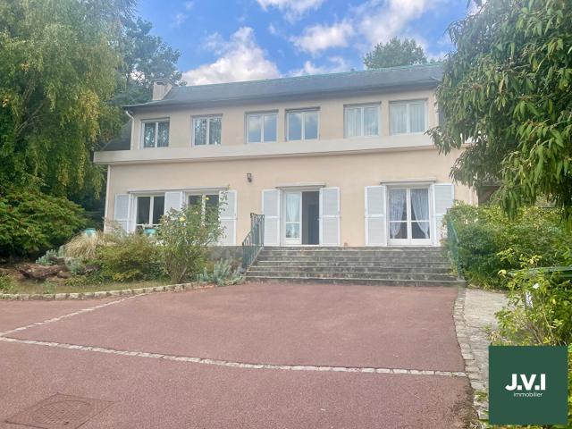 Maison 7 pièces 191 m²