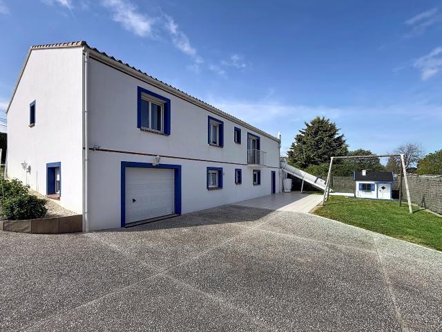 Maison 7 pièces 192 m²