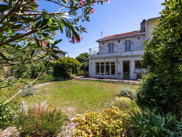 Maison 7 pièces 192 m²