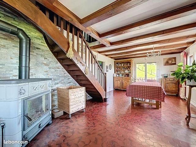 Maison 7 pièces 192 m²