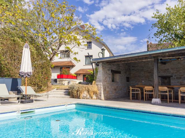 Maison 7 pièces 192 m²