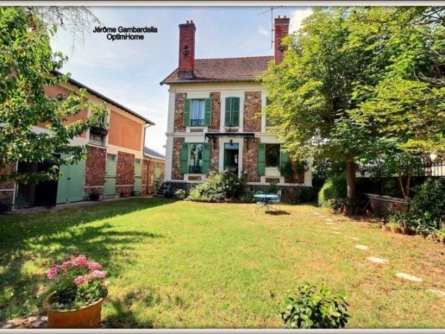 Maison 7 pièces 192 m²