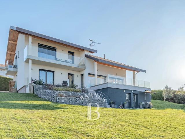 Maison 7 pièces 193 m²