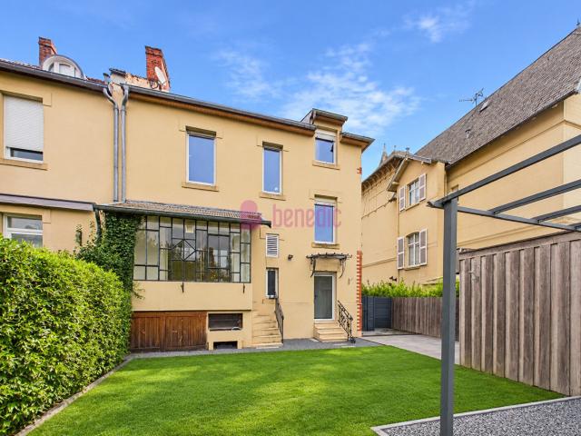 Maison 7 pièces 193 m²