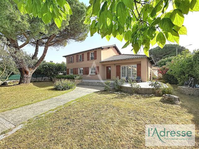 Maison 7 pièces 193 m²