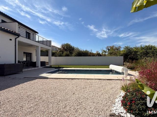 Maison 7 pièces 193 m²